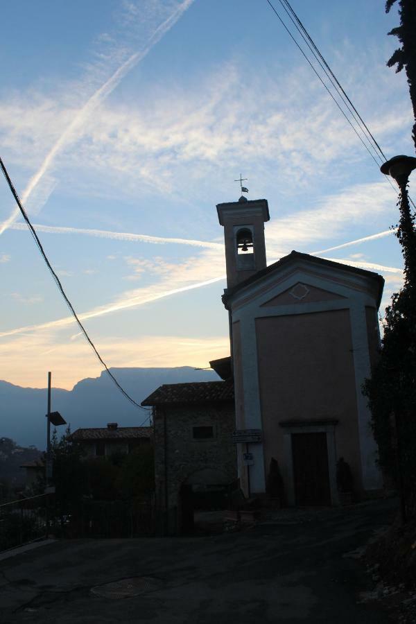 Apartamento Casa Nel Borgo - Il Gufo Tremosine Exterior foto